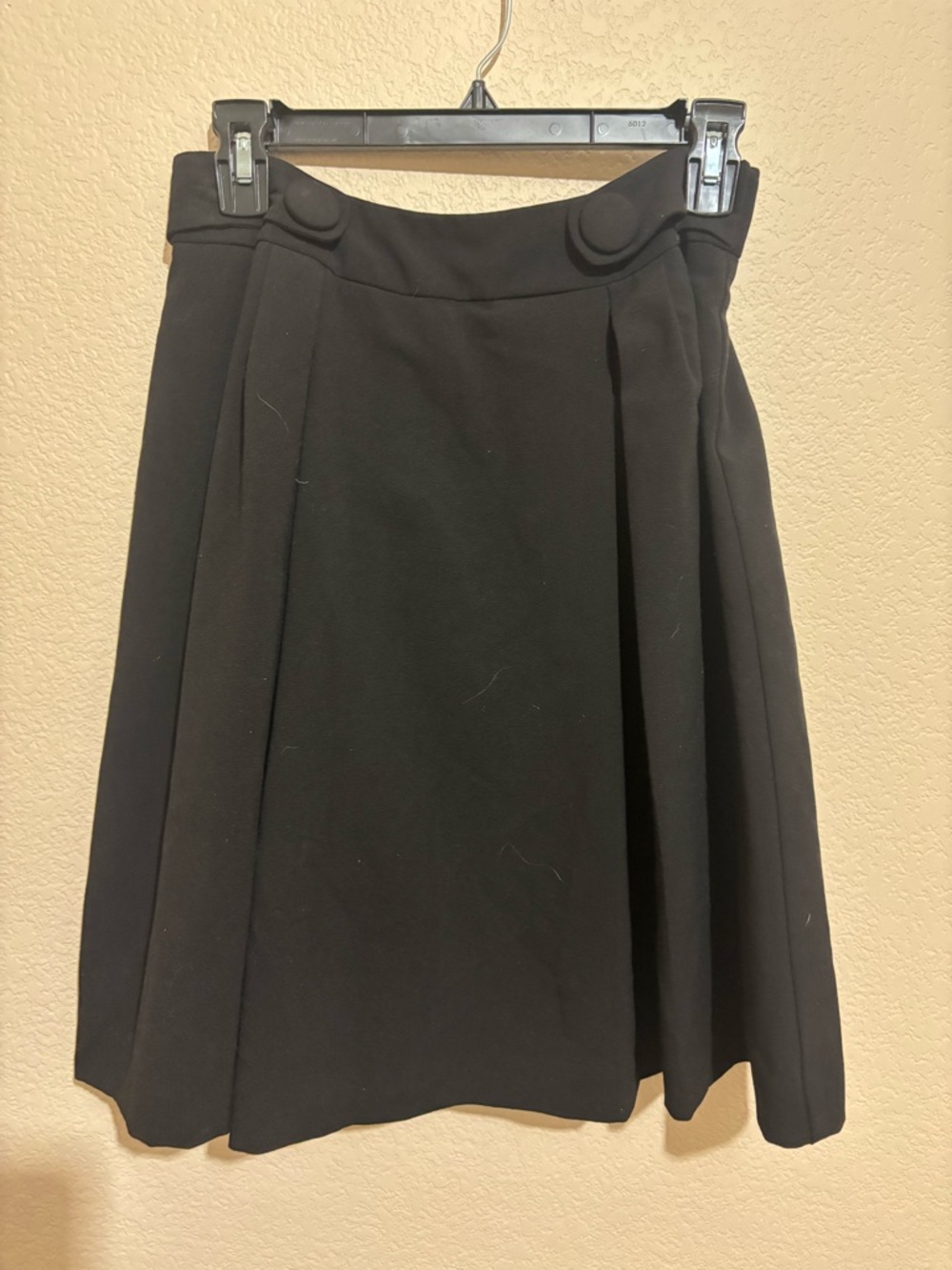 Apostrophe woman’s Classic Black Pleated A-Line Skirt size 2